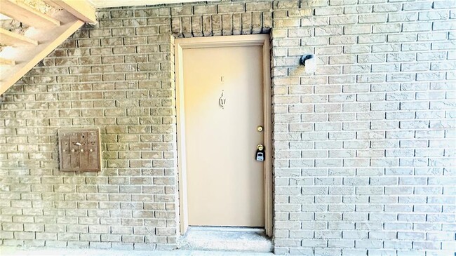 property at 9015 Westchester Cir