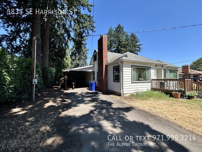 5835 SE Harrison St in Milwaukie, OR - Building Photo - Building Photo