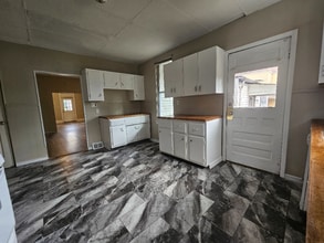1514-1514 4th Ave in Beaver Falls, PA - Building Photo - Building Photo