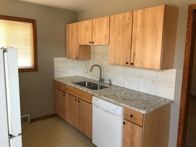 317 Myrtle Ave, Unit #1 in Iowa City, IA - Building Photo - Building Photo