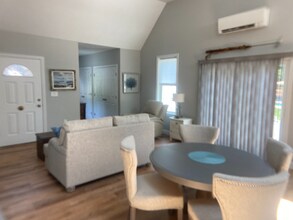 35 Nestlenook Dr in Middleboro, MA - Building Photo - Building Photo