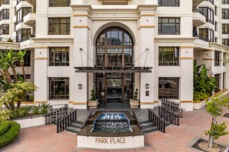 Park Place in San Diego, CA - Building Photo - Building Photo