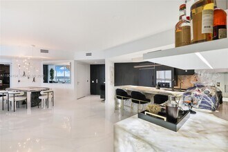 450 Alton Rd in Miami Beach, FL - Building Photo - Building Photo