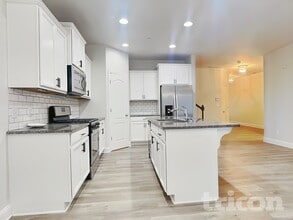 1012 Candela Ln in Smyrna, GA - Building Photo - Building Photo