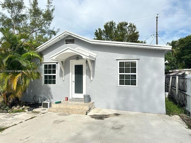 property at 1721 McKinley St