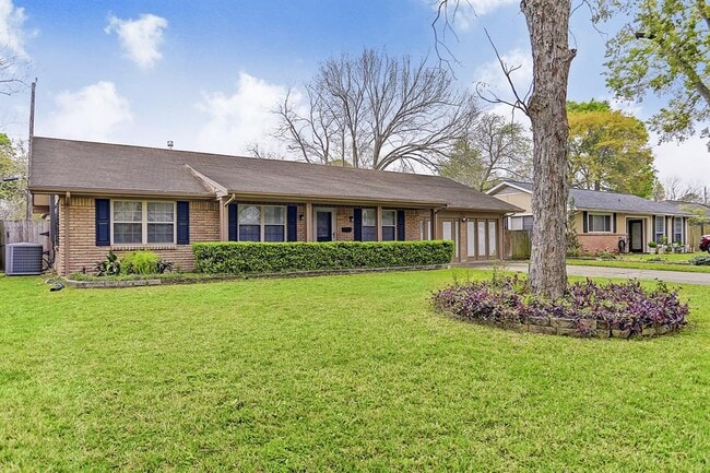 9607 Bundy Ln in Houston, TX - Building Photo - Building Photo