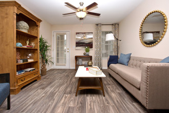 EVERGREEN COMMONS in Union City, GA - Building Photo - Interior Photo