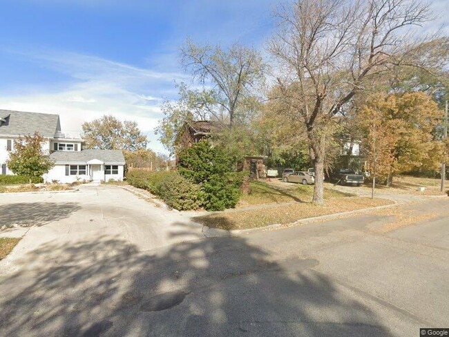 property at 117 Litchfield Ave SE