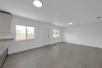 1615 NW 32nd Ave in Miami, FL - Building Photo - Building Photo