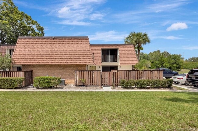 property at 2930 SW Sunset Trace Cir