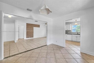 228 SW 3rd Terrace in Dania Beach, FL - Building Photo - Building Photo