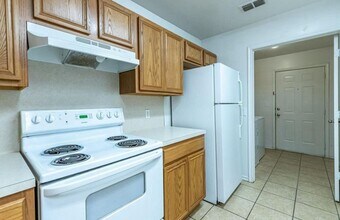 514 N Chicago Ave in Lubbock, TX - Building Photo - Building Photo