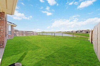 6226 Oxford Lake Dr in Rosenberg, TX - Building Photo - Building Photo