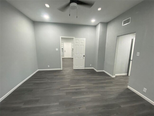 9205 Intervale St in Houston, TX - Building Photo - Building Photo