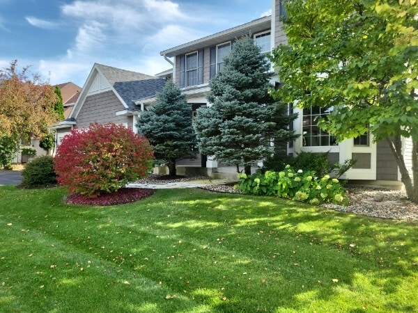 18605 Overland Trail in Eden Prairie, MN - Building Photo - Building Photo