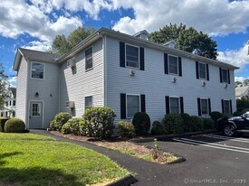 14 Cherry St in Milford, CT - Building Photo