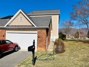 1525 Old Trail Dr in Crozet, VA - Building Photo - Building Photo