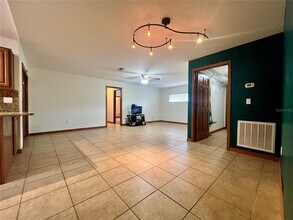 1156 S Carpenter Ave in Orange City, FL - Building Photo - Building Photo