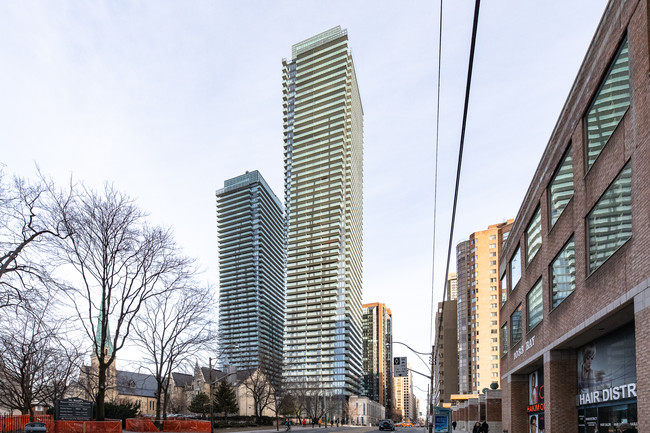 U Condos in Toronto, ON - Building Photo - Building Photo