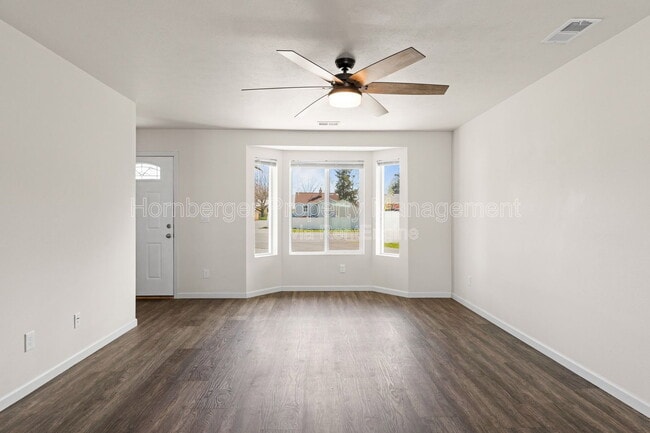 14410 E Heroy Ln in Spokane Valley, WA - Building Photo - Building Photo