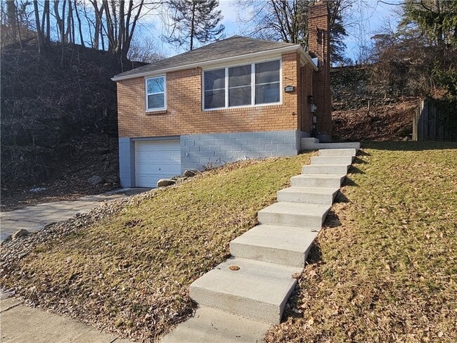 4205 Stanton Ave in Pittsburgh, PA - Building Photo - Building Photo