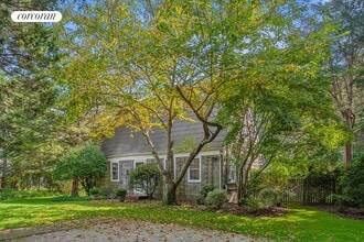 10 Driftwood Ln in East Hampton, NY - Building Photo - Building Photo