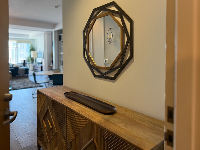 350 W Ash St, Unit 1009 in San Diego, CA - Building Photo - Building Photo