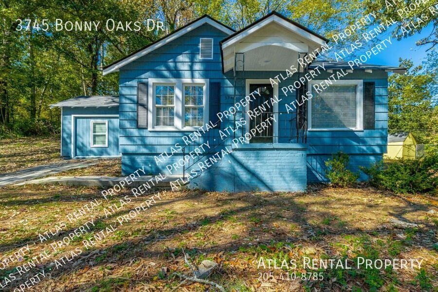 3745 Bonny Oaks Dr in Chattanooga, TN - Building Photo