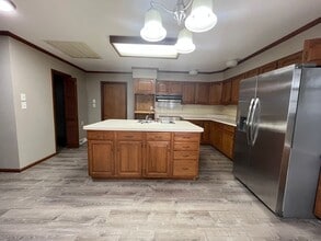 4645 E Andrew Johnson Hwy in Morristown, TN - Building Photo - Building Photo