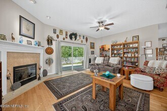 601 Reflection Cove Rd in Jacksonville, FL - Building Photo - Building Photo