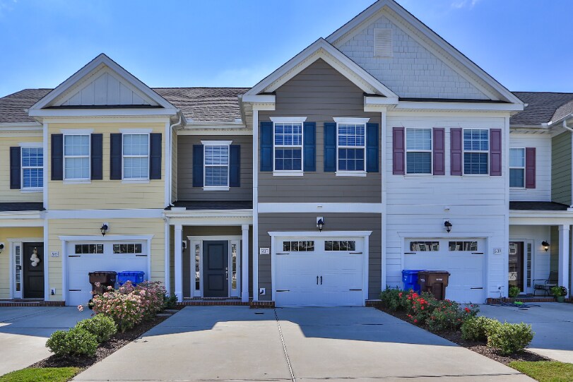 5117 Lombard St in Chesapeake, VA - Building Photo