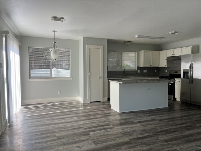 property at 11956 Chanteloup Dr