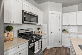 14549 S Juniper Shade Dr in Herriman, UT - Foto de edificio - Building Photo