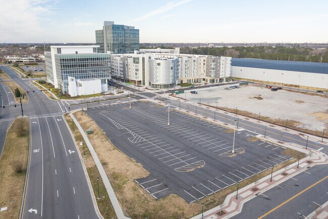 Summit Pointe Block 4 in Chesapeake, VA - Building Photo - Building Photo