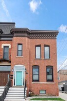217 S Bell Ave in Chicago, IL - Building Photo