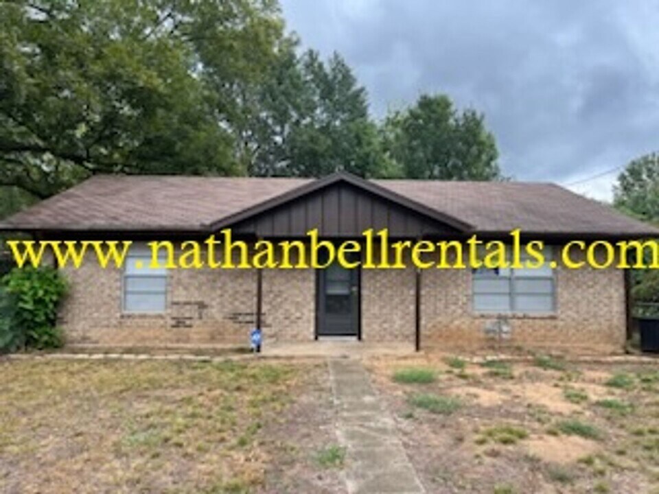 310-322 25th St NE in Paris, TX - Foto de edificio