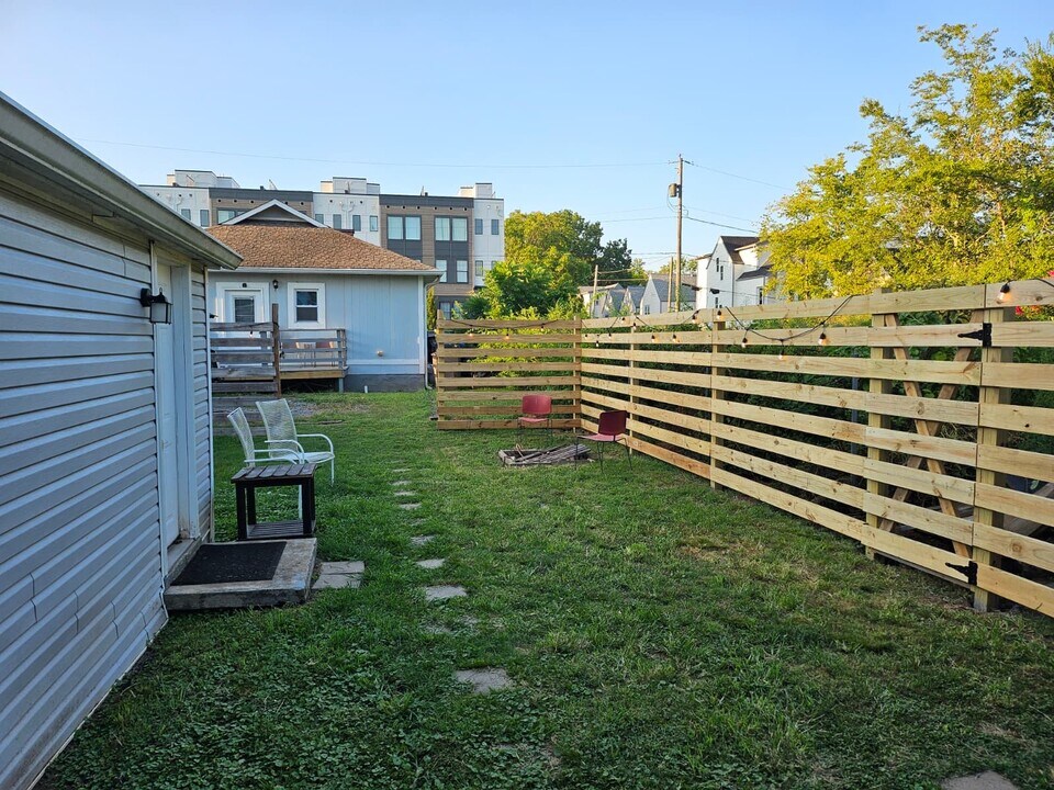 114 Lucile St in Nashville, TN - Building Photo