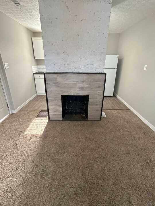 15-17 5th St in Roseville, OH - Foto de edificio