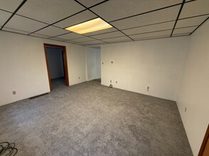 2 Williams Ct, Unit 1 in Nashua, NH - Foto de edificio - Building Photo