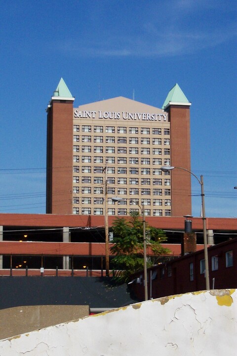 Griesedieck Tower in St. Louis, MO - Building Photo