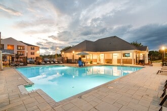 Avalon Apartment Homes in Starkville, MS - Building Photo - Building Photo