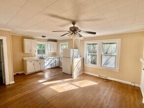 321 Stokes St in Burlington, NC - Building Photo - Building Photo