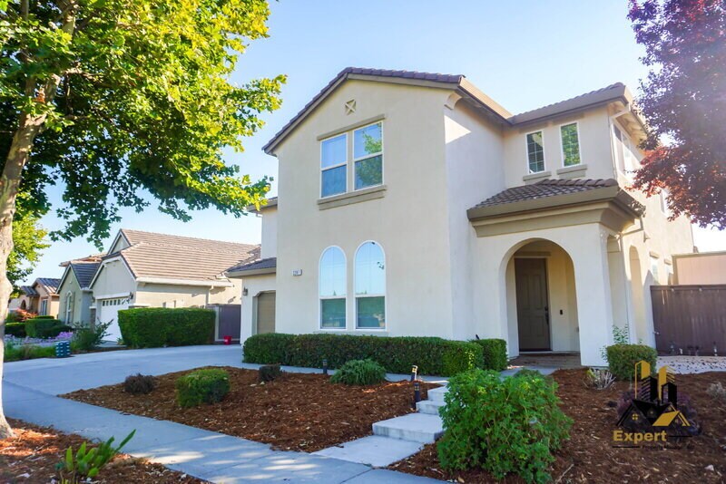 2297 Big Creek Way in Roseville, CA - Building Photo
