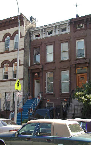 854 Greene Ave in Brooklyn, NY - Foto de edificio