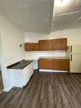 913 Walker St in Des Moines, IA - Building Photo - Building Photo