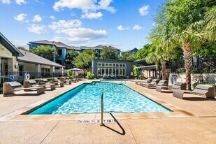 Remington Ranch in San Antonio, TX - Building Photo