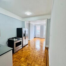 706 Washington Ave in Brooklyn, NY - Building Photo - Building Photo