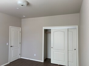 Paso de Oak in Paso Robles, CA - Foto de edificio - Building Photo