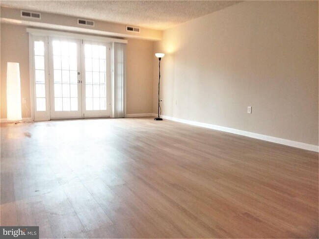 3805 Swann Rd in Camp Springs, MD - Building Photo - Building Photo