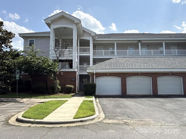 property at 9113 Meadow Vista Rd